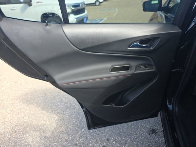 Used 2023 Chevrolet Equinox RS w/ RS Leather Package image 32