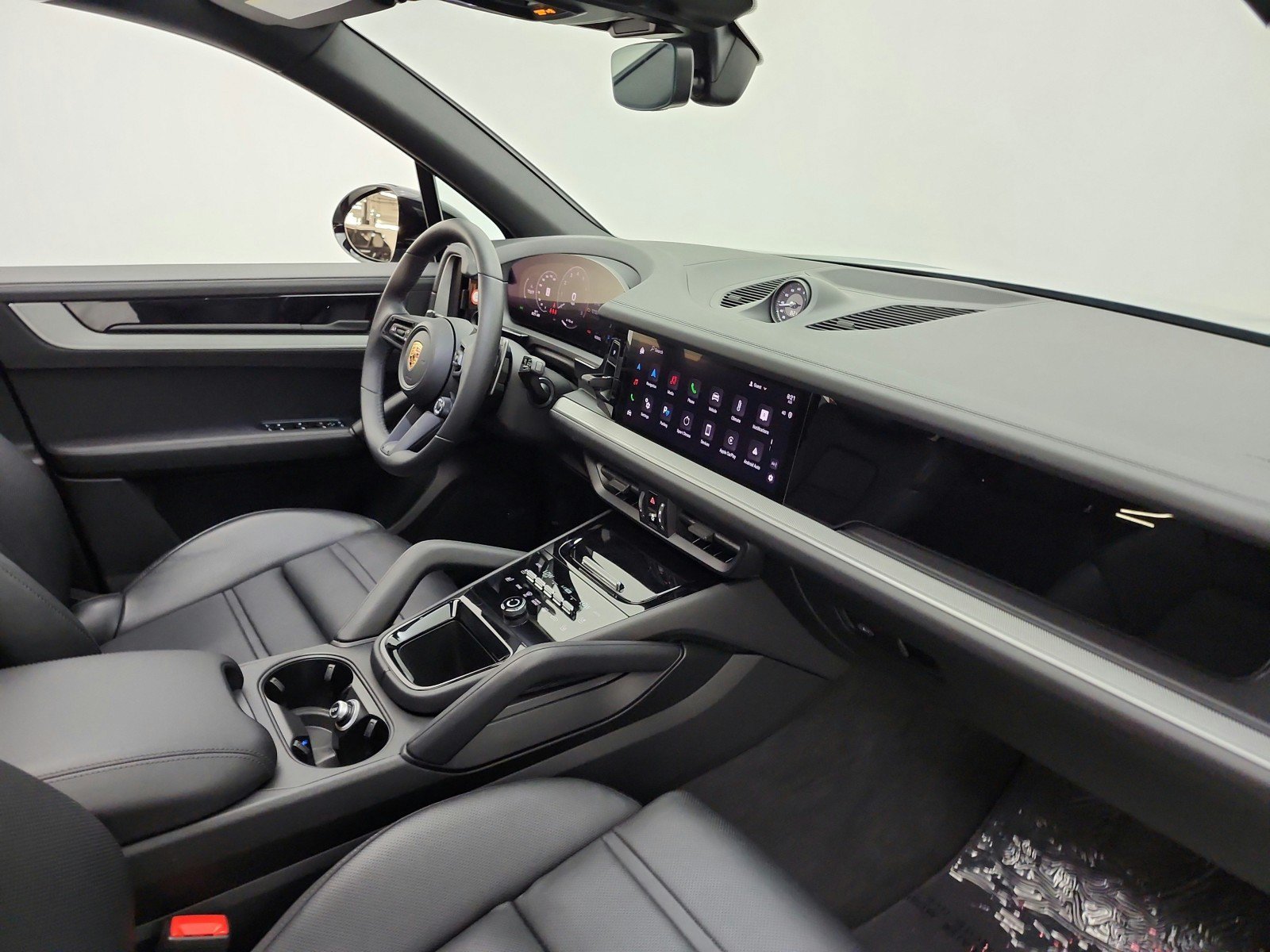 Used 2024 Porsche Cayenne S AWD/4WD image 22