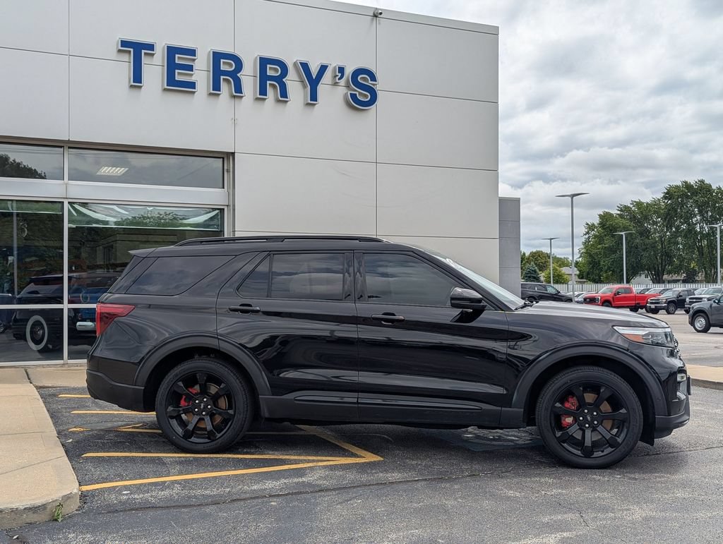 Used 2020 Ford Explorer ST w/ ST Street Pack AWD/4WD image 2