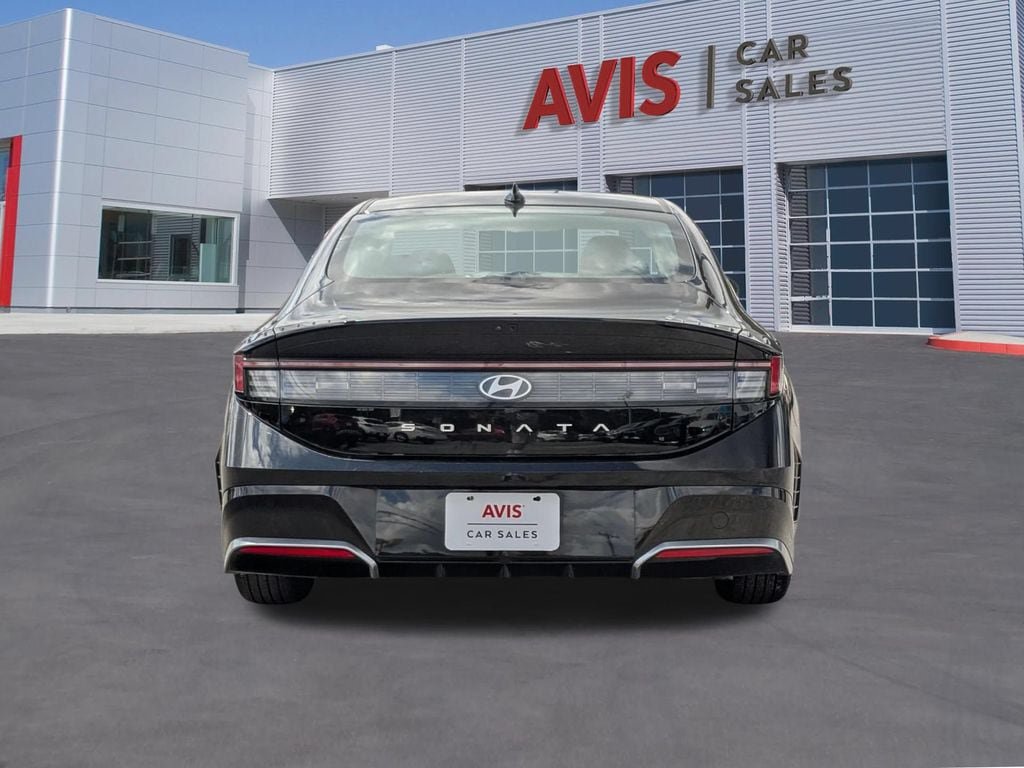 Used 2025 Hyundai Sonata SEL FWD image 7