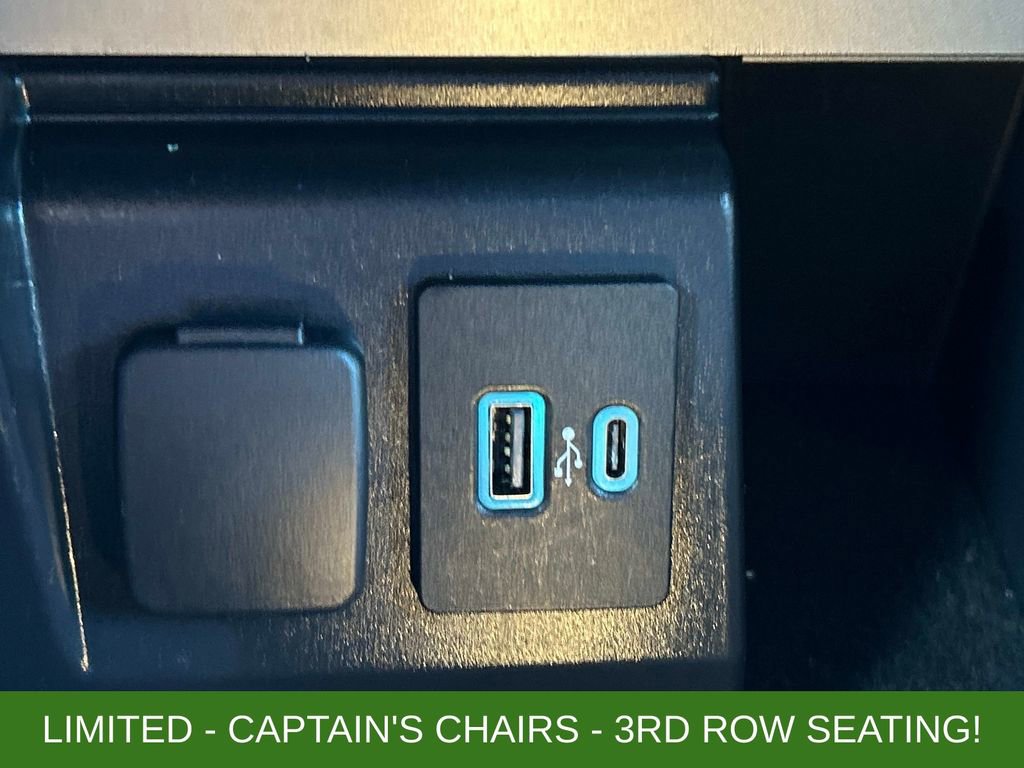 Used 2022 Ford Explorer Limited w/ Equipment Group 301A image 34