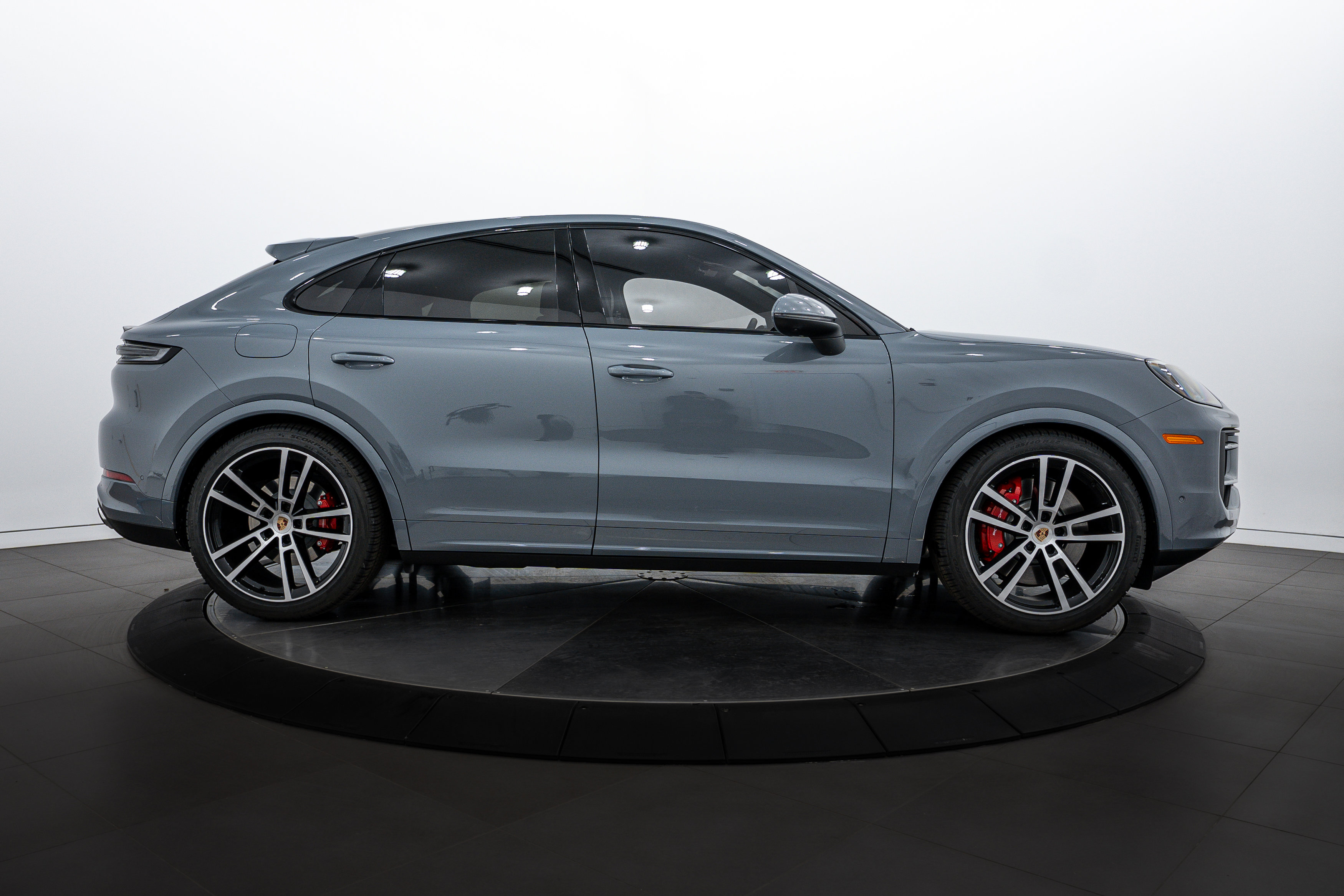 New 2026 Porsche Cayenne S AWD/4WD image 8