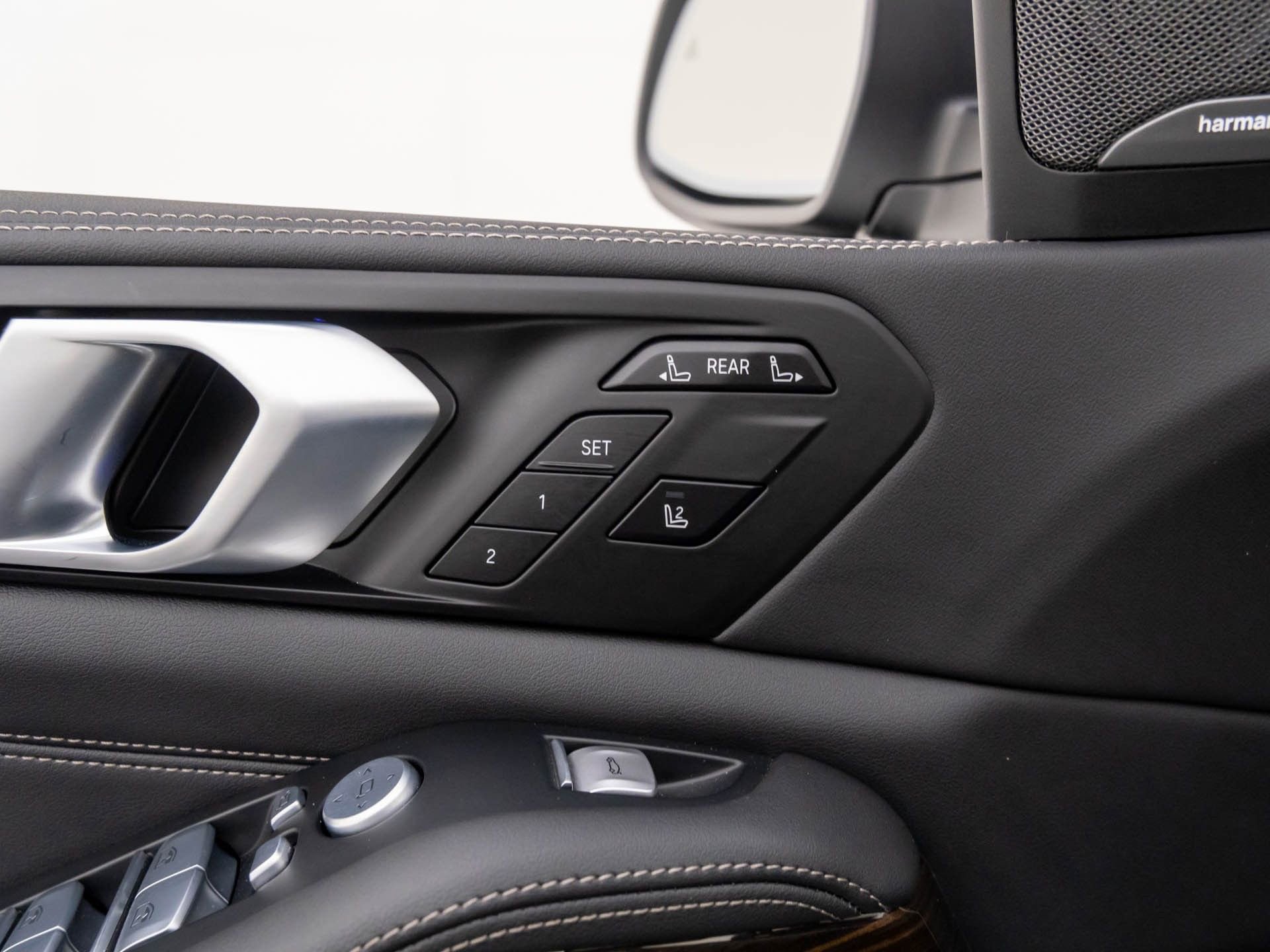 Used 2025 BMW X7 xDrive40i image 22