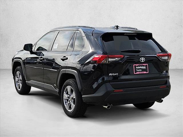 Used 2025 Toyota RAV4 LE AWD/4WD image 8