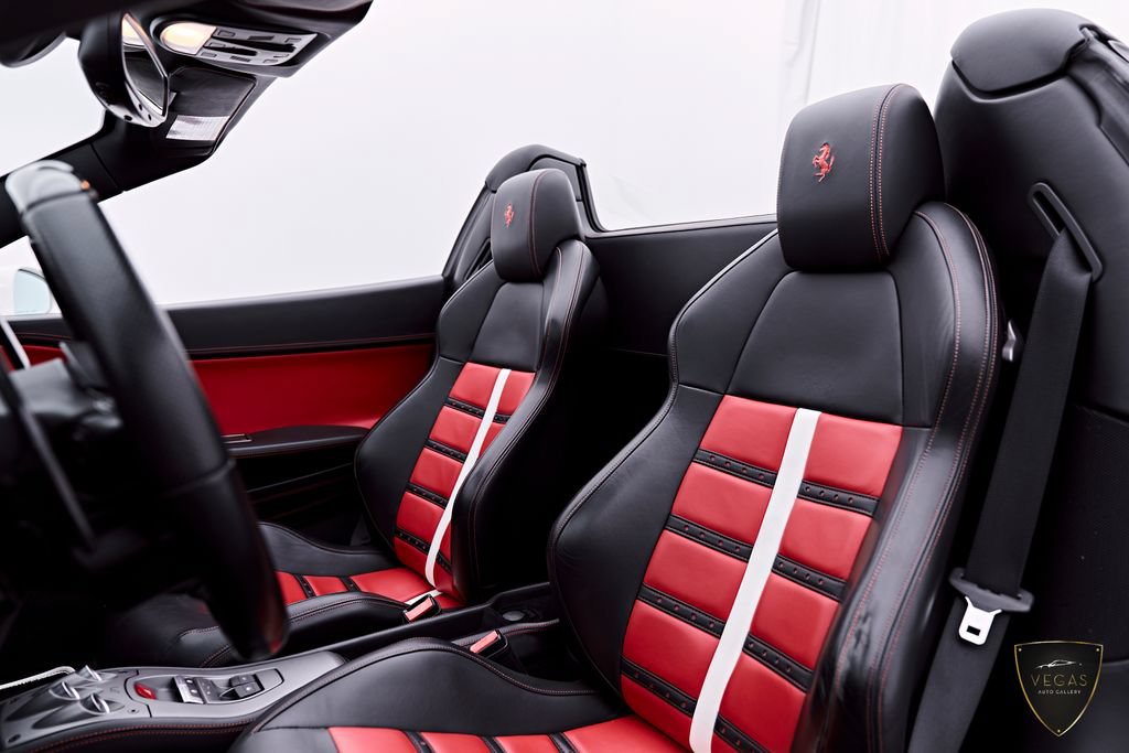 Used 2014 Ferrari 458 Spider RWD image 57