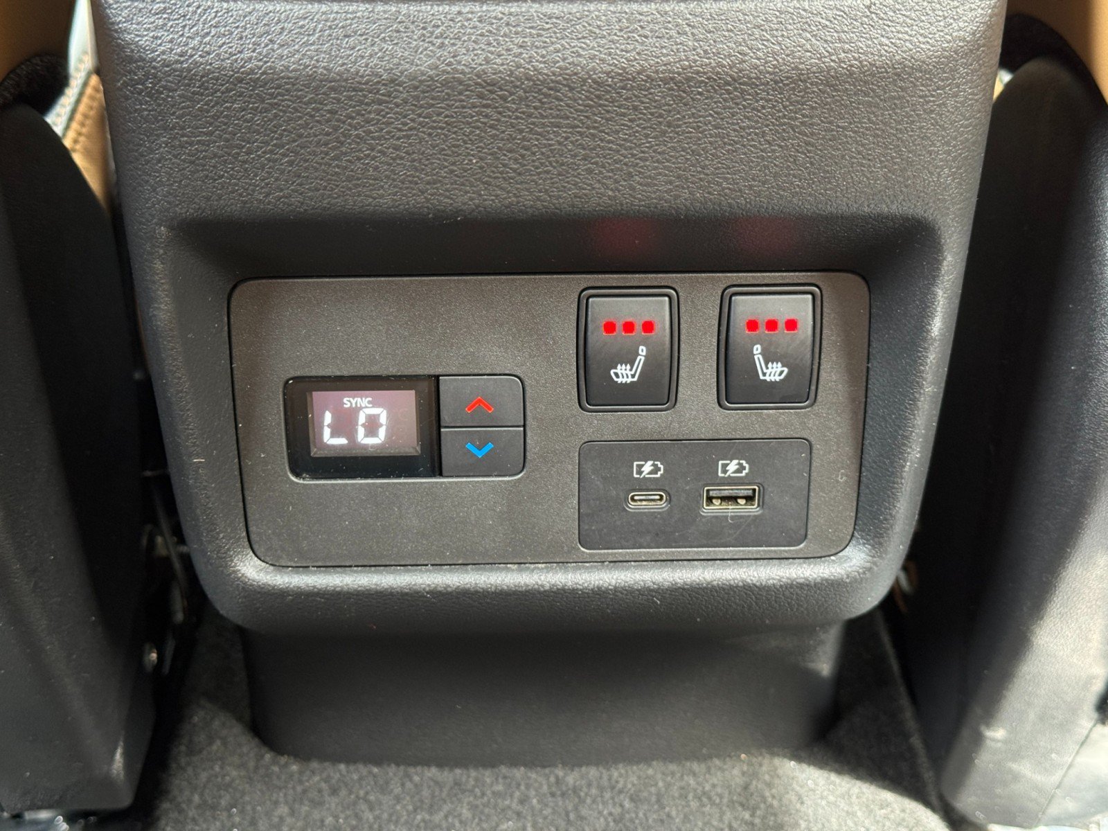 Used 2022 Nissan Rogue Platinum w/ Head-Up Display Package FWD image 33