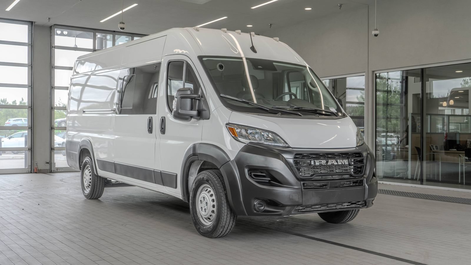 Used 2024 RAM ProMaster 3500 w/ Power Group FWD image 21
