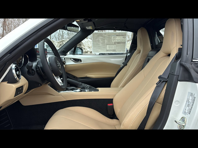 New 2025 MAZDA MX-5 Miata RF Grand Touring RWD image 7