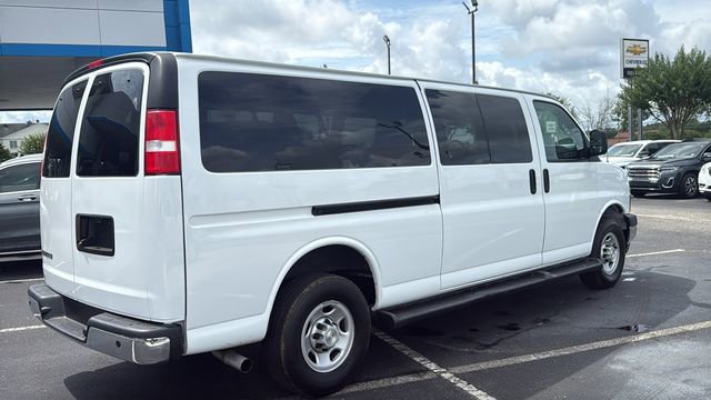 Used 2023 Chevrolet Express 3500 LT w/ LT Preferred Equipment Group RWD image 7