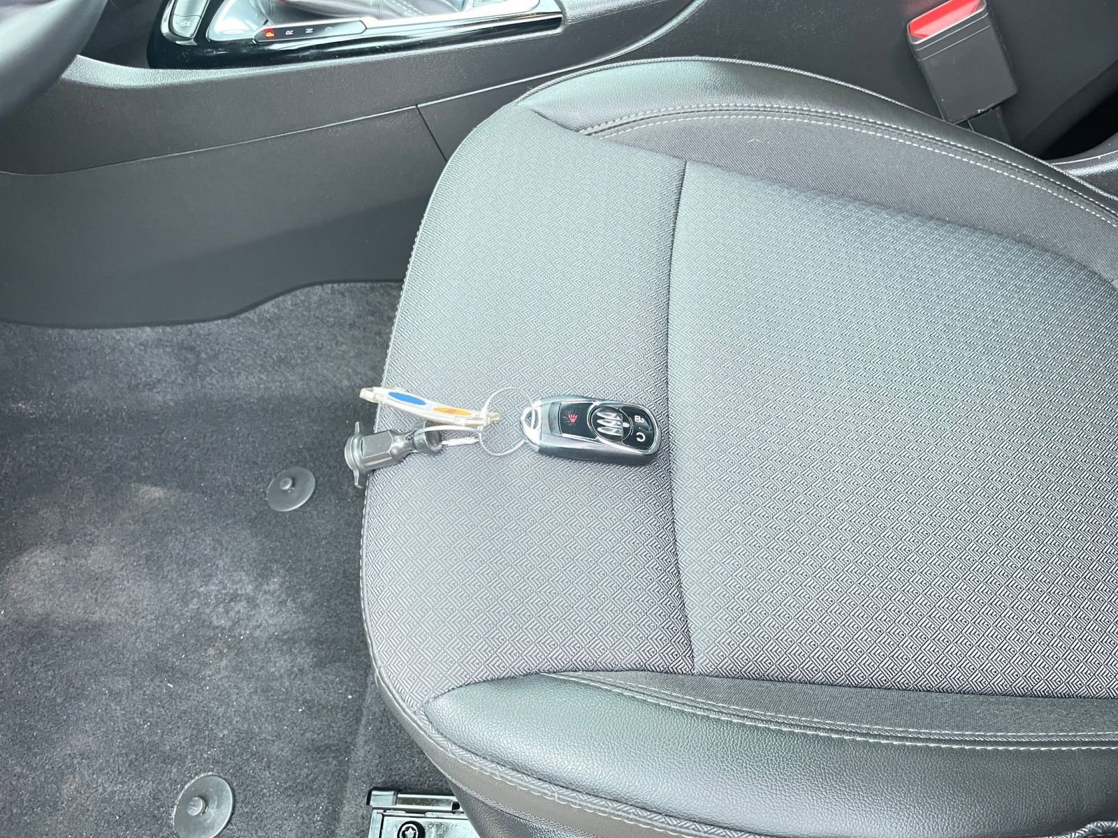 Used 2025 Buick Encore GX Preferred image 22