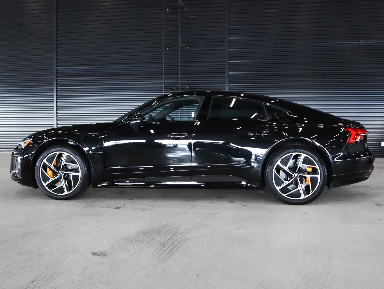 Used 2023 Audi RS e-tron GT w/ Carbon Performance Package image 11