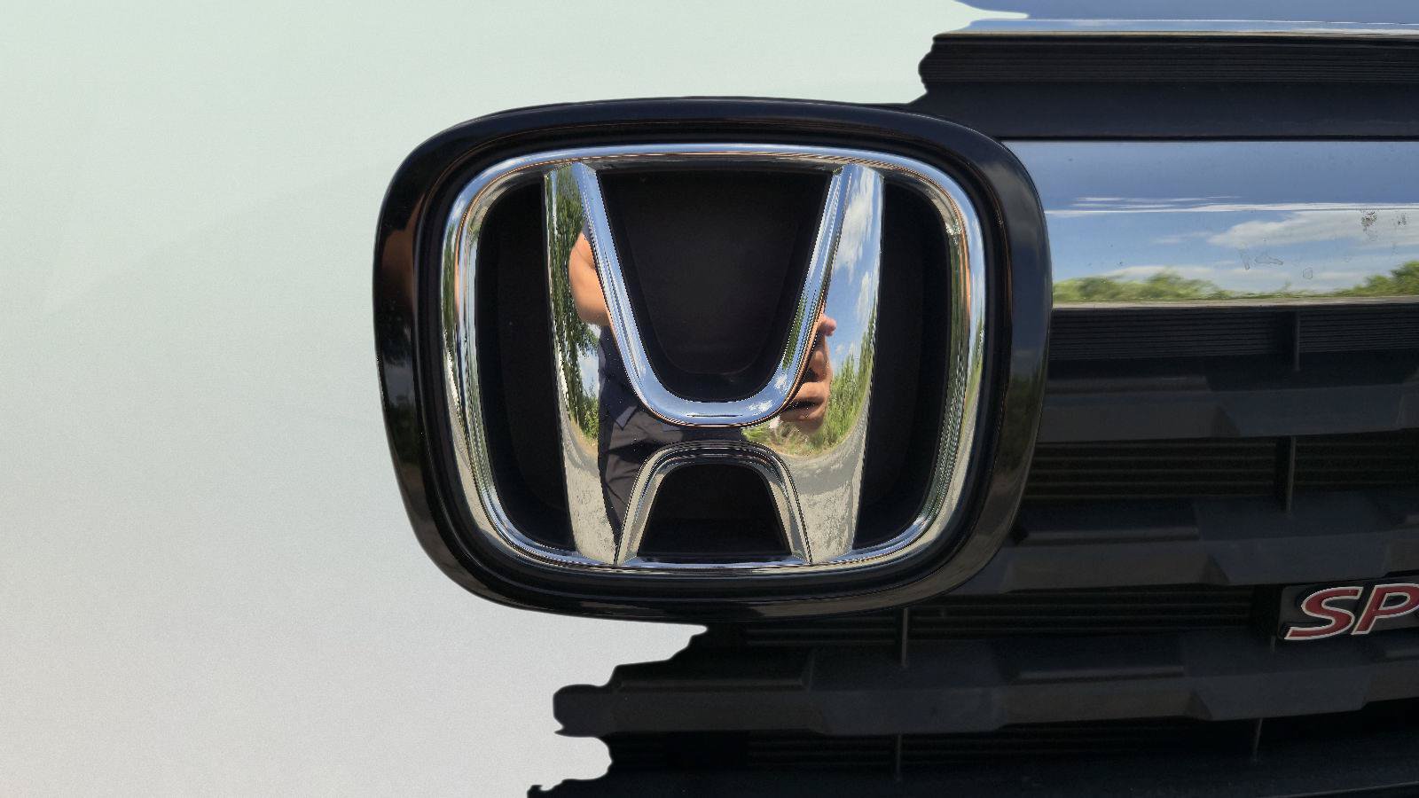 Used 2018 Honda Ridgeline Sport image 9