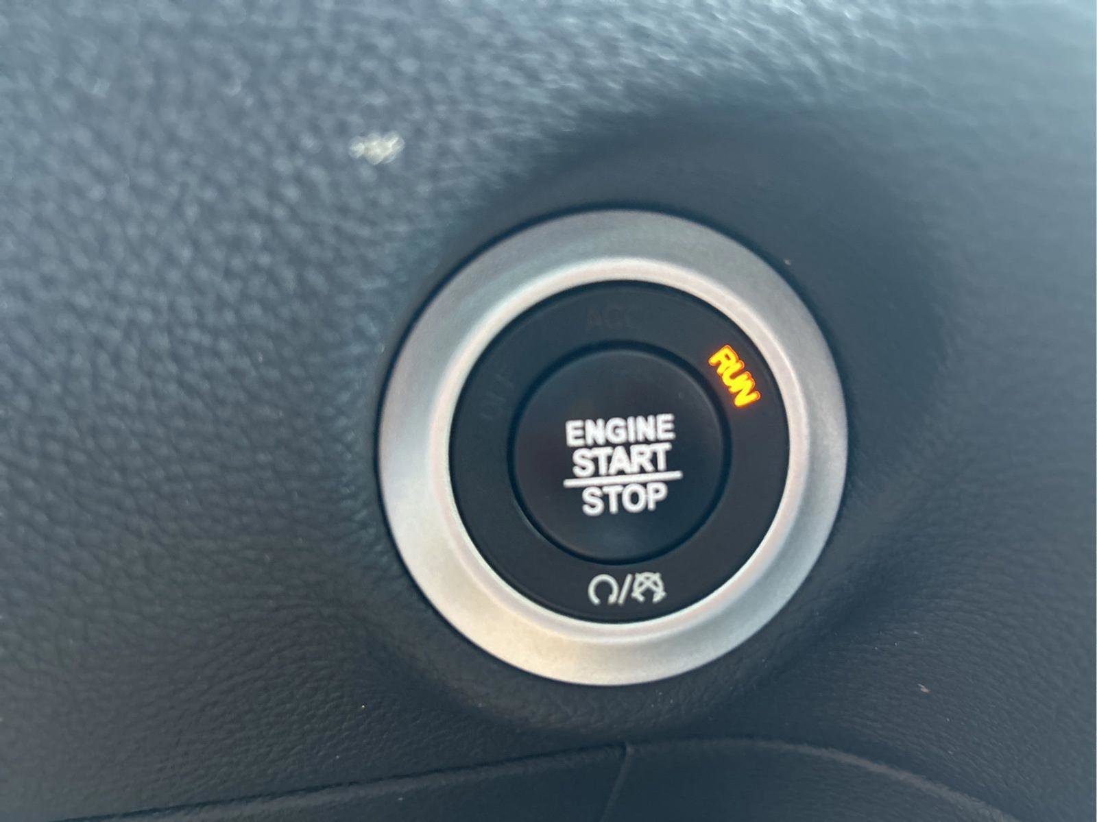 Certified 2021 Chrysler Pacifica Touring-L w/ S Appearance Package image 34