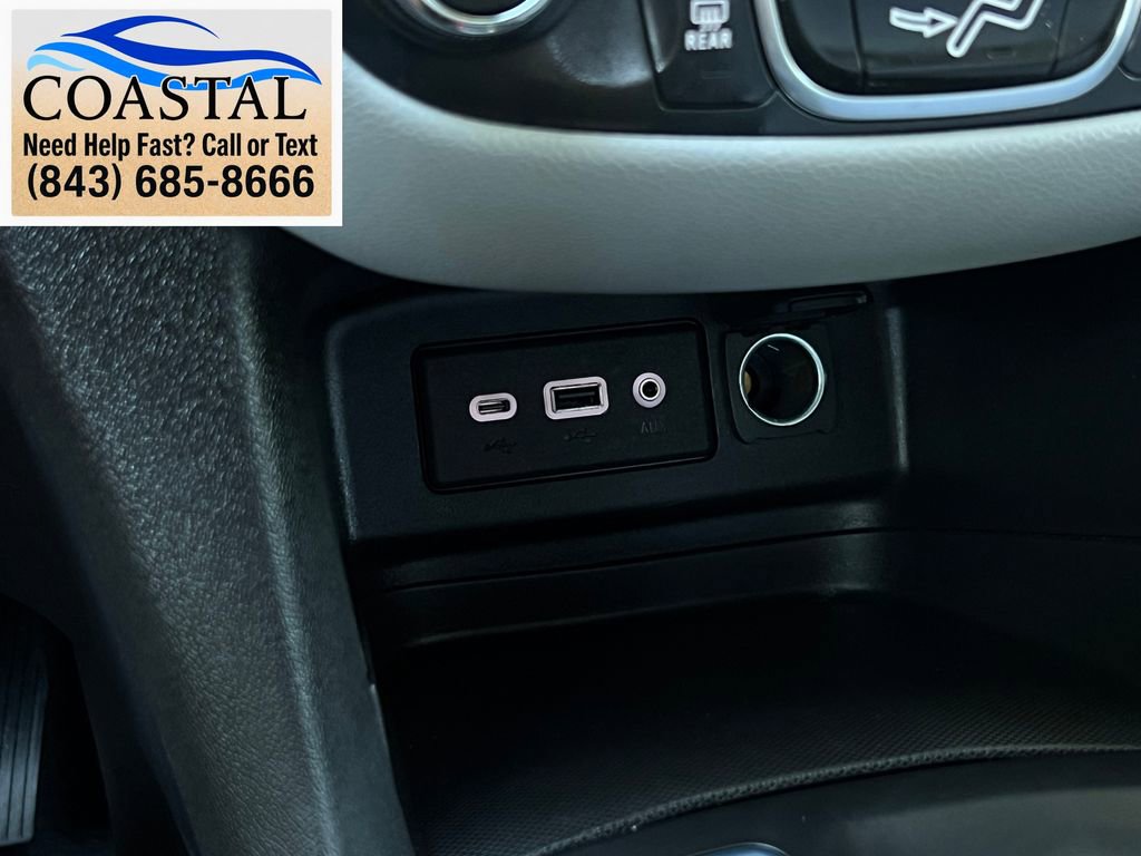 Used 2023 Chevrolet Equinox LS w/ LS Convenience Package FWD image 36
