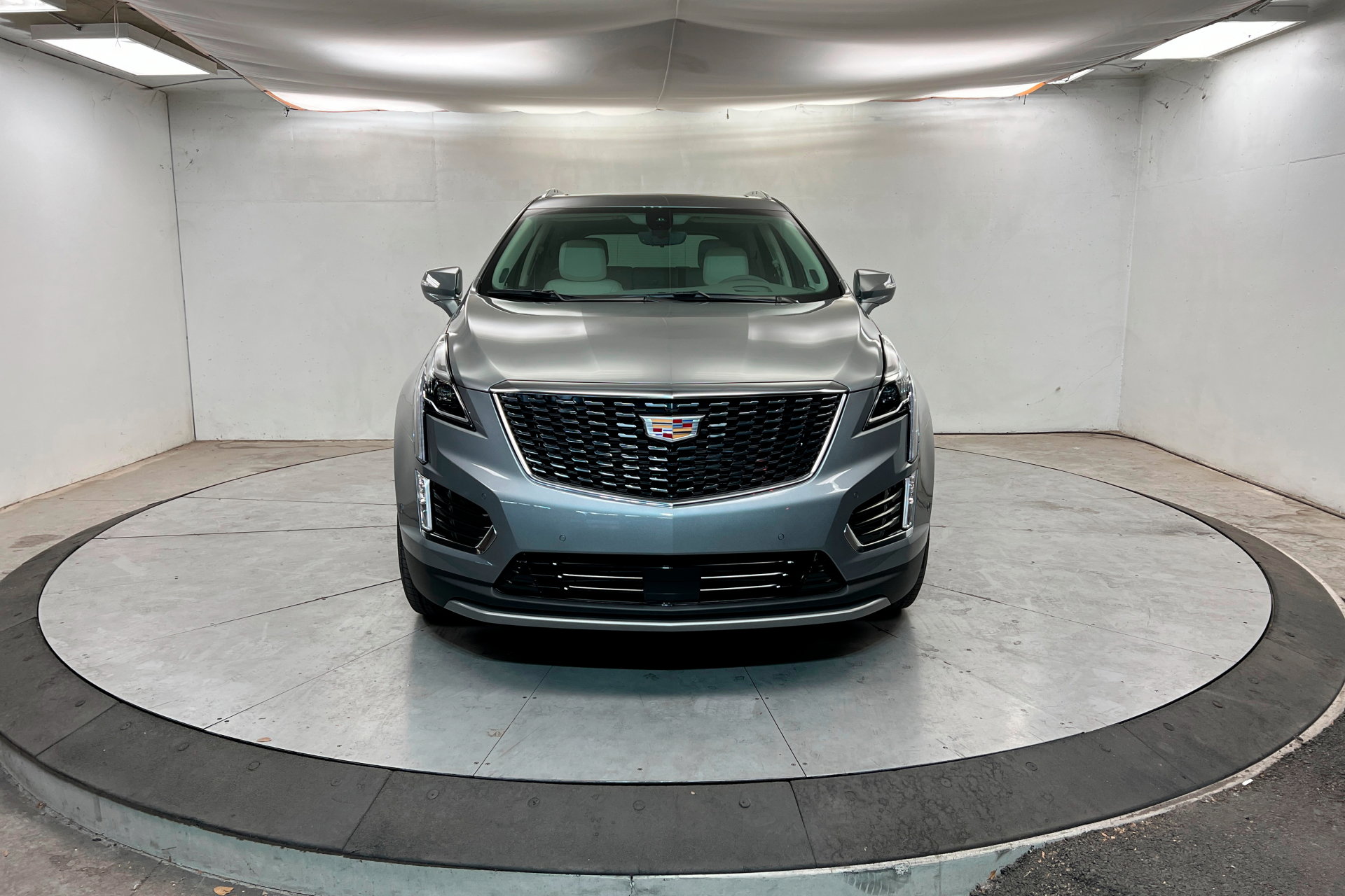 New 2026 Cadillac XT5 Premium Luxury w/ Driver Assist Package image 9