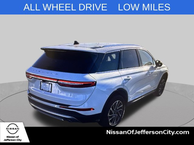 Used 2022 Lincoln Corsair AWD w/ Equipment Group 101A image 3
