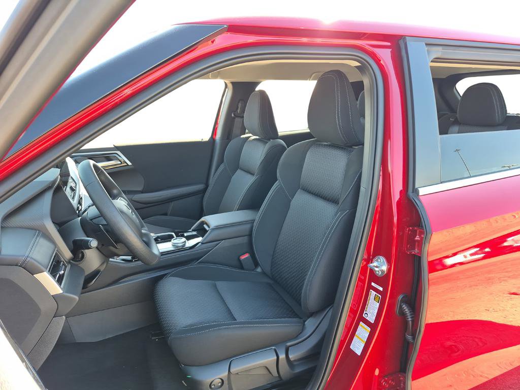 New 2026 Mitsubishi Outlander ES FWD image 16