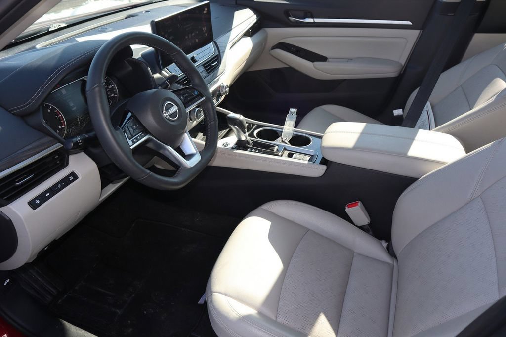 Certified 2025 Nissan Altima 2.5 SL FWD image 13