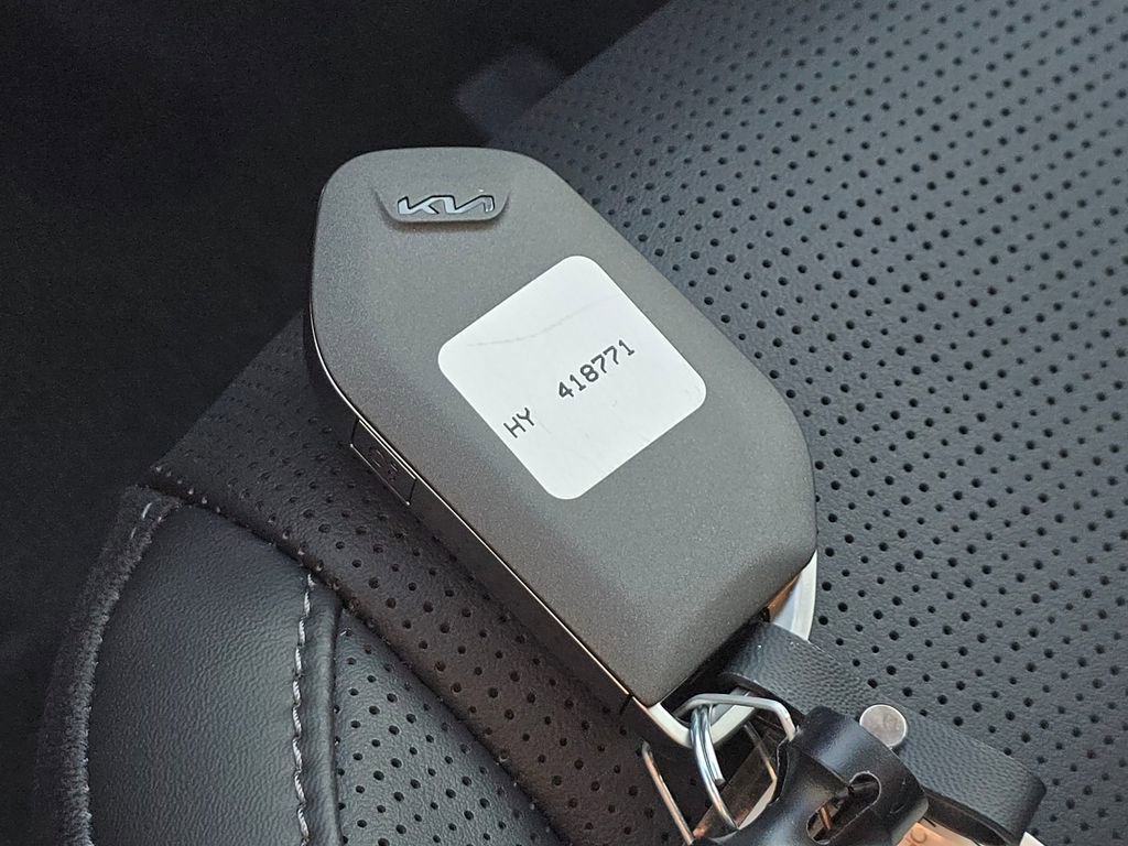 New 2026 Kia Sorento S w/ S Panoramic Sunroof Package image 31