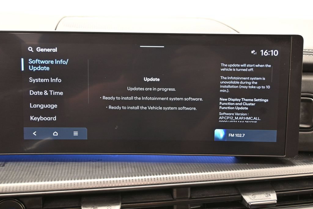 Used 2024 Hyundai Santa Fe Calligraphy FWD image 27