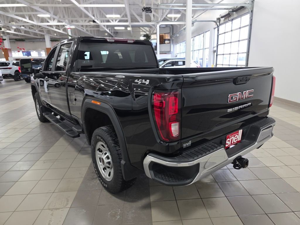Used 2024 GMC Sierra 3500 Pro image 3