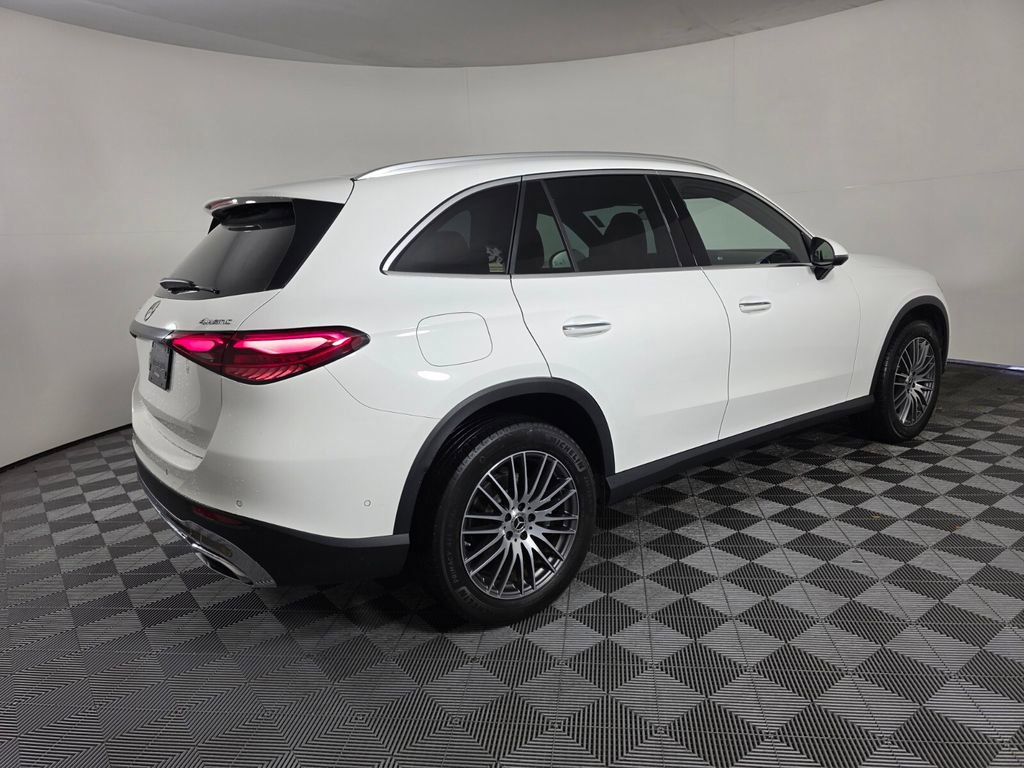 Used 2023 Mercedes-Benz GLC 300 4MATIC image 6