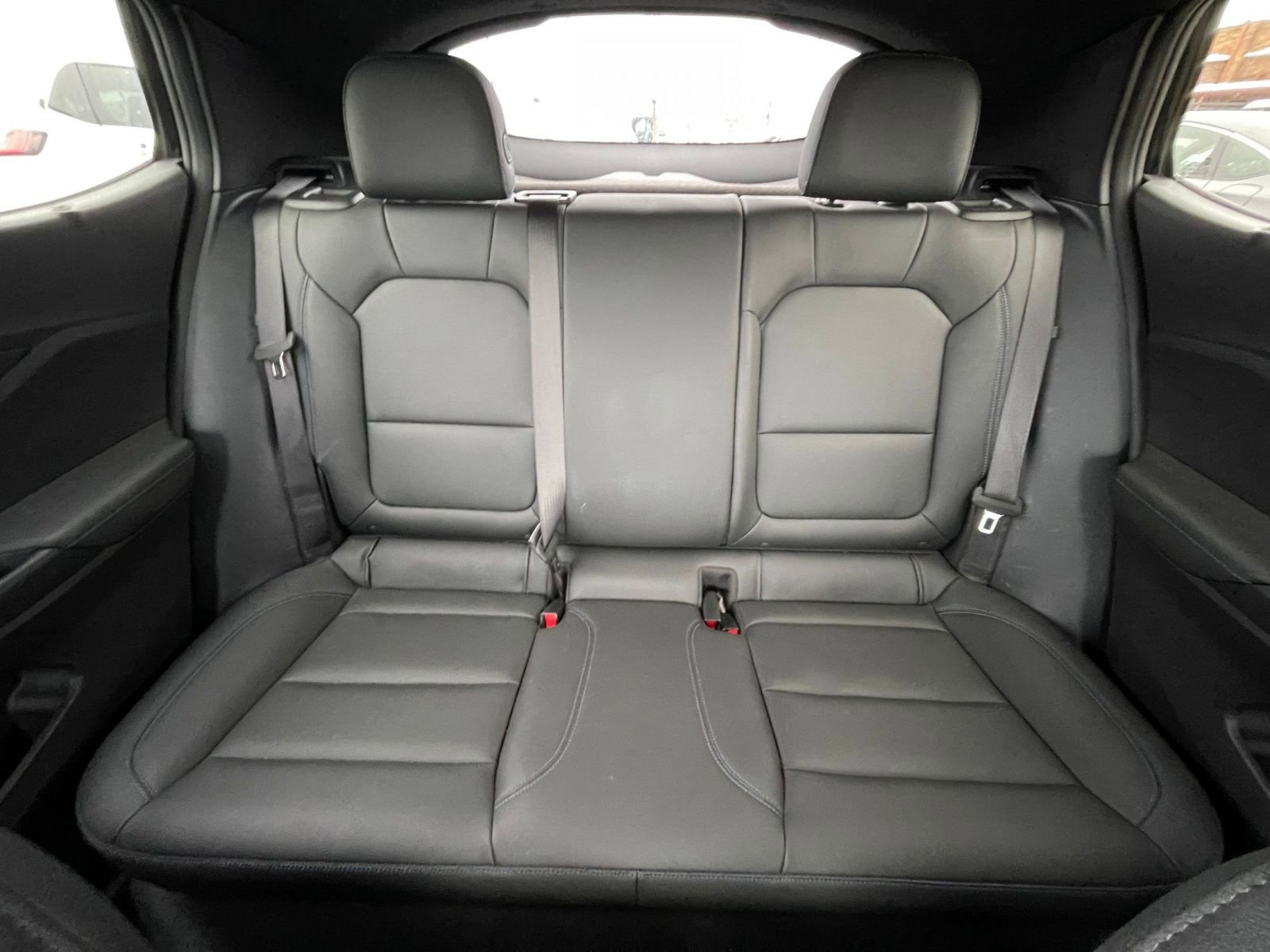 Used 2025 Buick Envista Sport Touring image 37