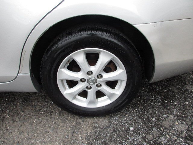 Used 2010 Toyota Camry LE FWD image 14