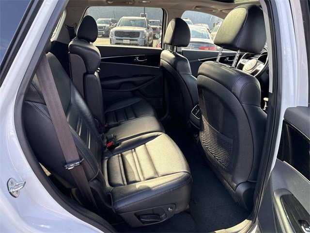 Used 2020 Kia Sorento EX image 11