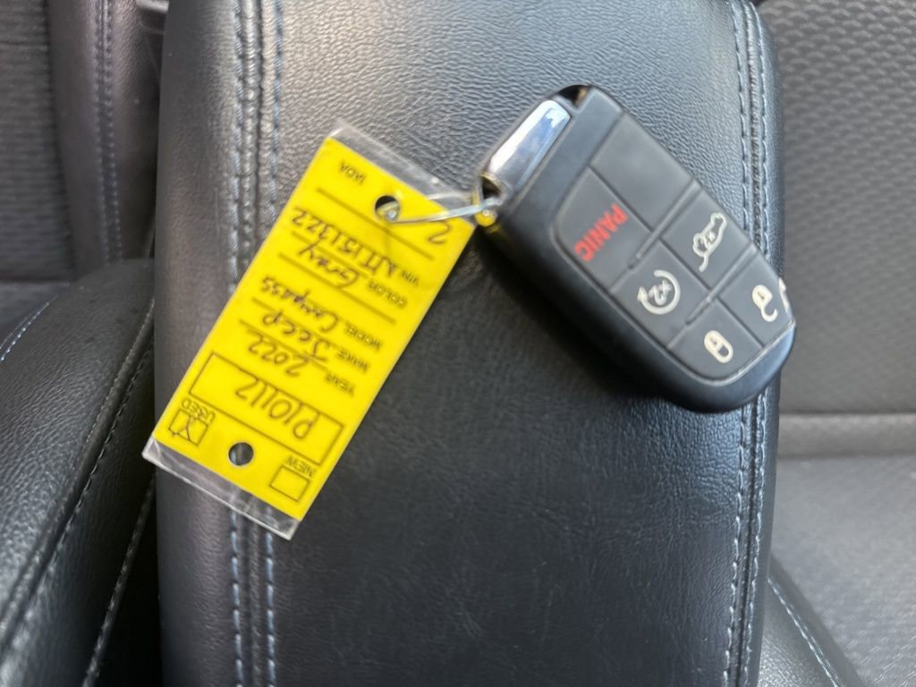 Used 2022 Jeep Compass Latitude w/ Convenience Group image 21