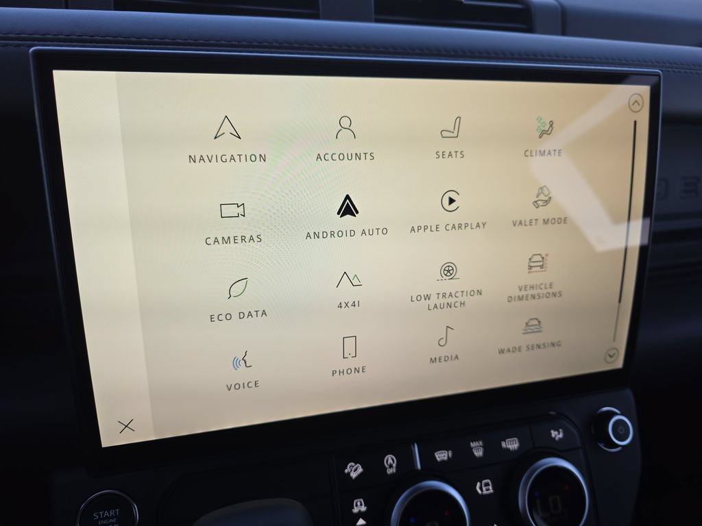 New 2026 Land Rover Defender 90 X-Dynamic SE AWD/4WD image 16