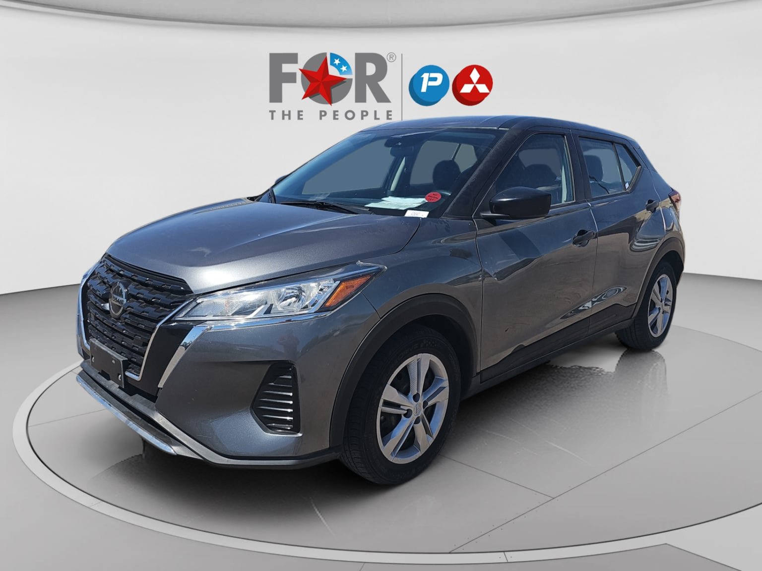 Used 2021 Nissan Kicks S FWD image 1