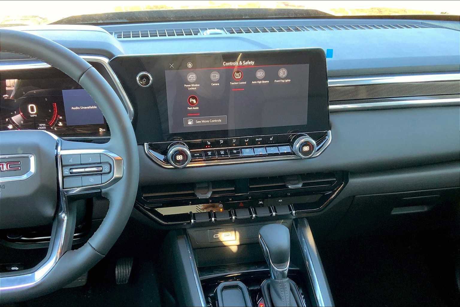 Used 2025 GMC Canyon Elevation w/ Convenience Package image 7