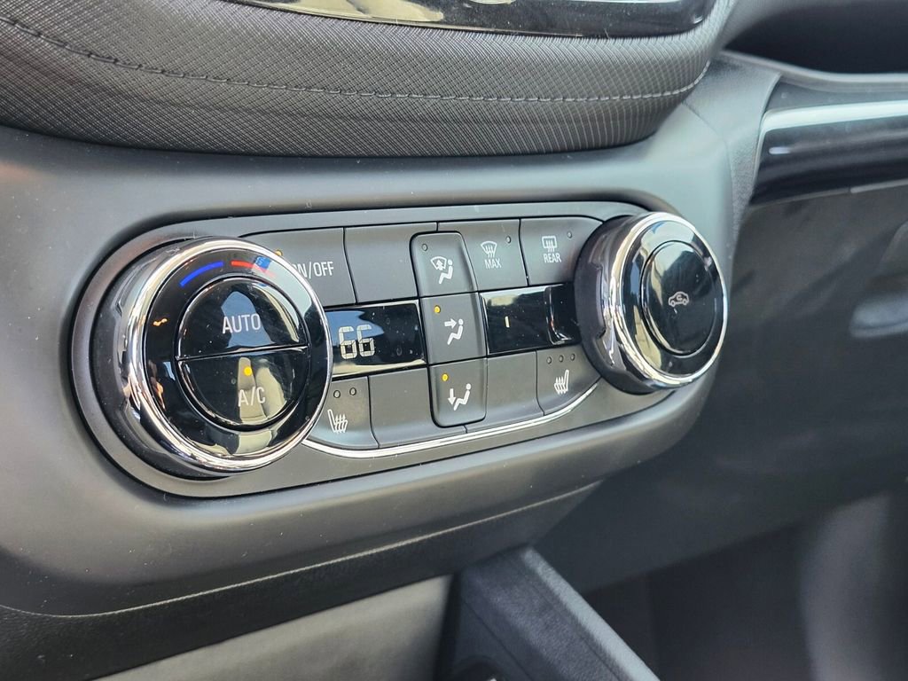 Used 2023 Chevrolet TrailBlazer LT w/ Convenience Package image 20