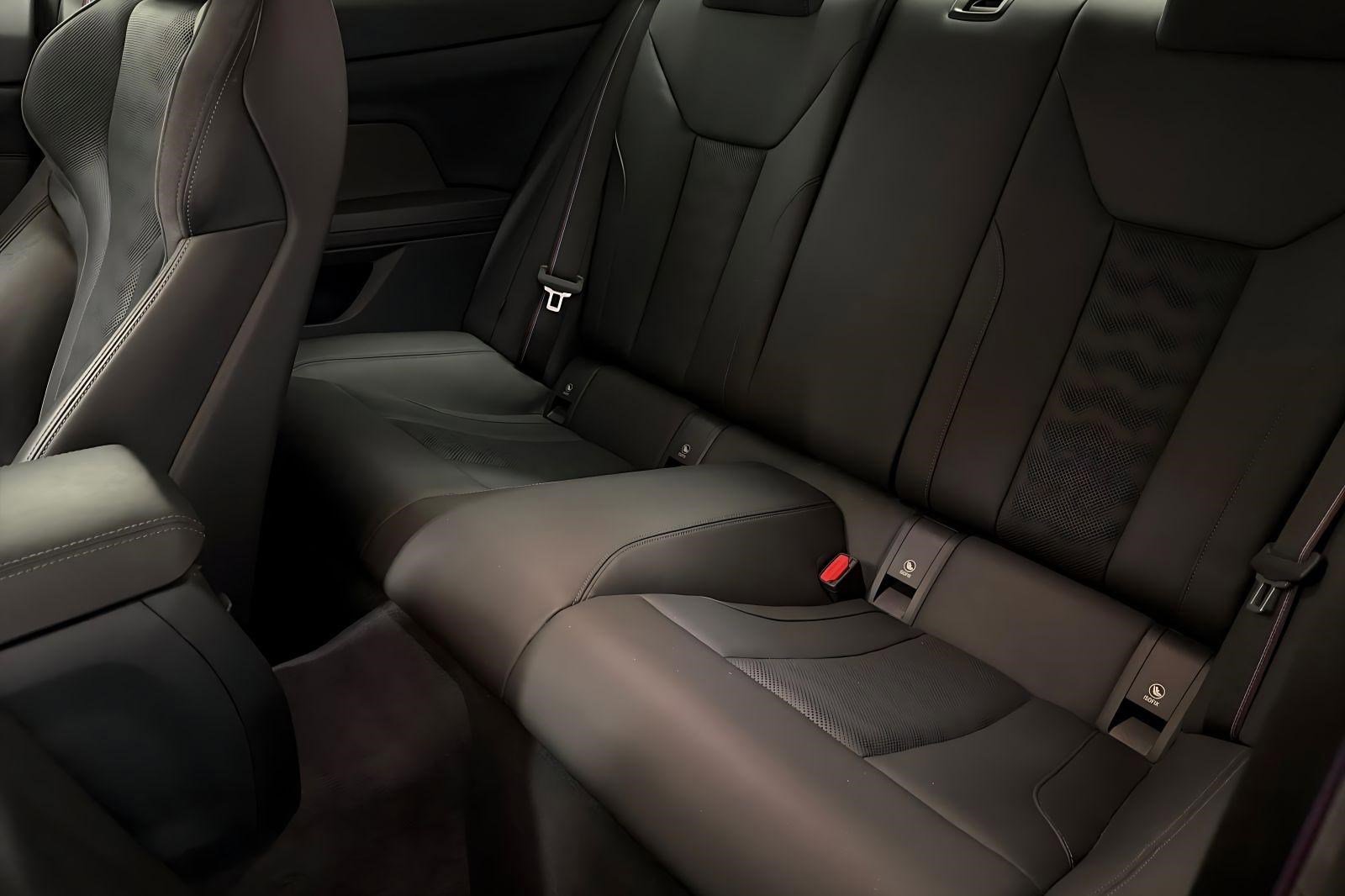 Used 2024 BMW M4 Competition image 23