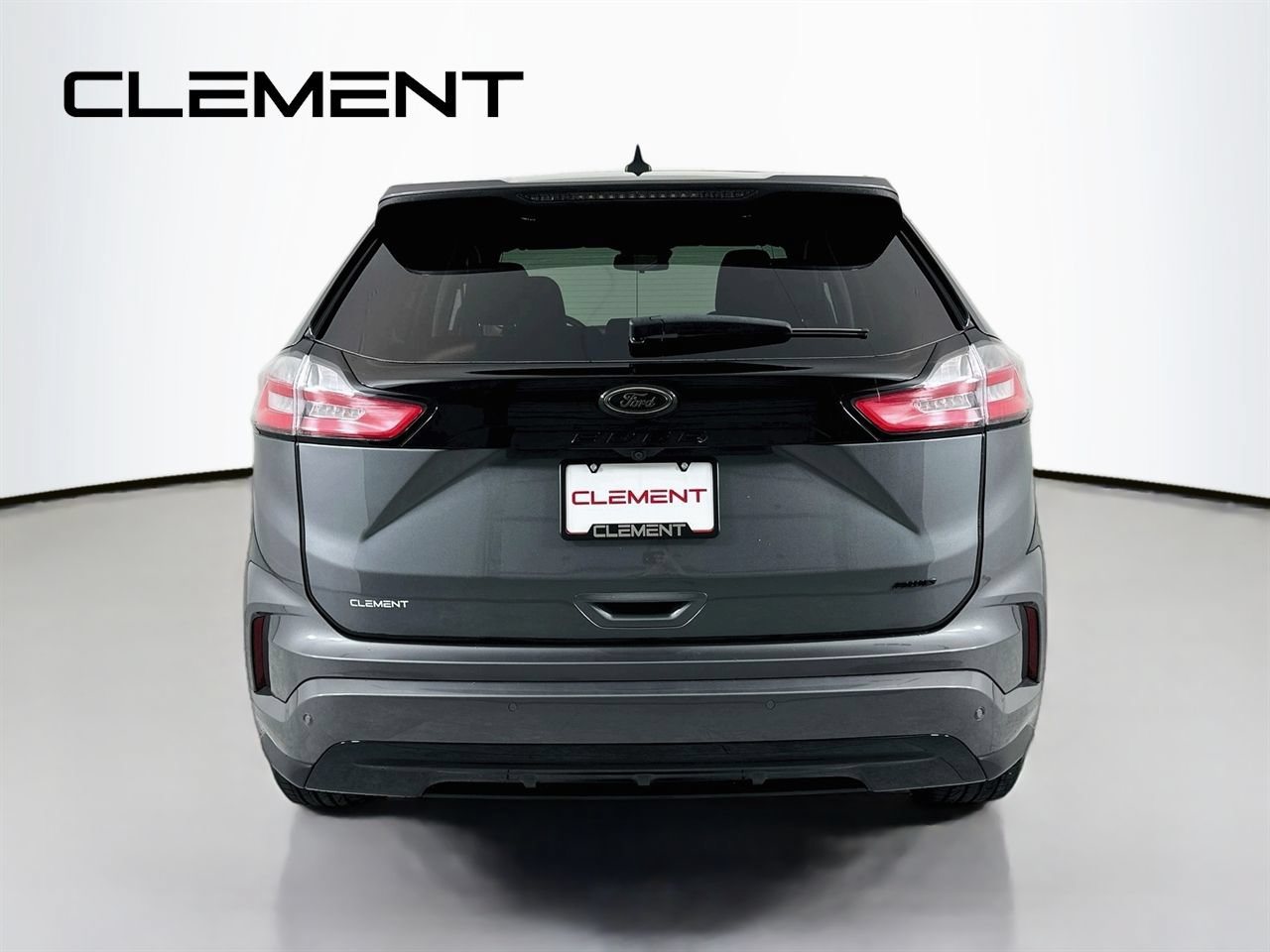 Certified 2024 Ford Edge SE w/ Black Appearance Package AWD/4WD image 8