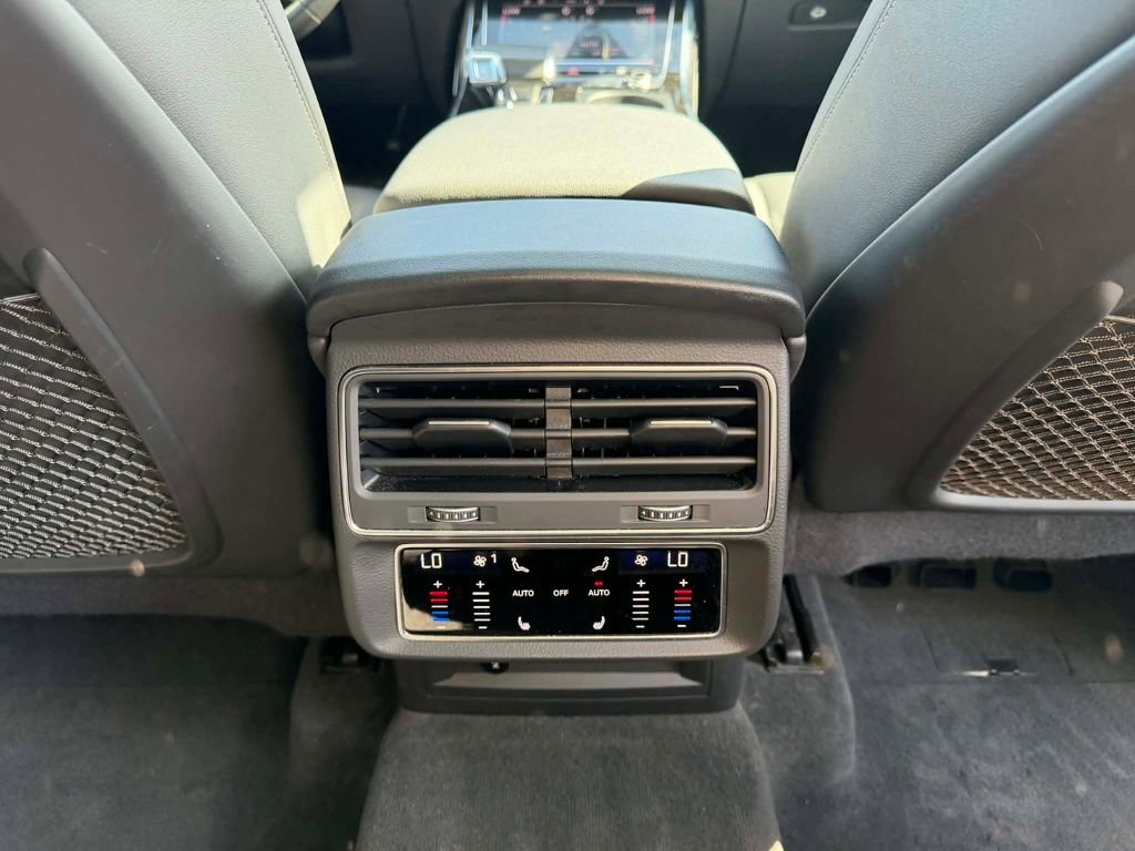 Used 2023 Audi Q8 Prestige image 33