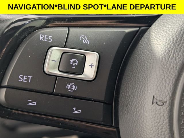 Used 2019 Volkswagen Golf R 4-Door image 15