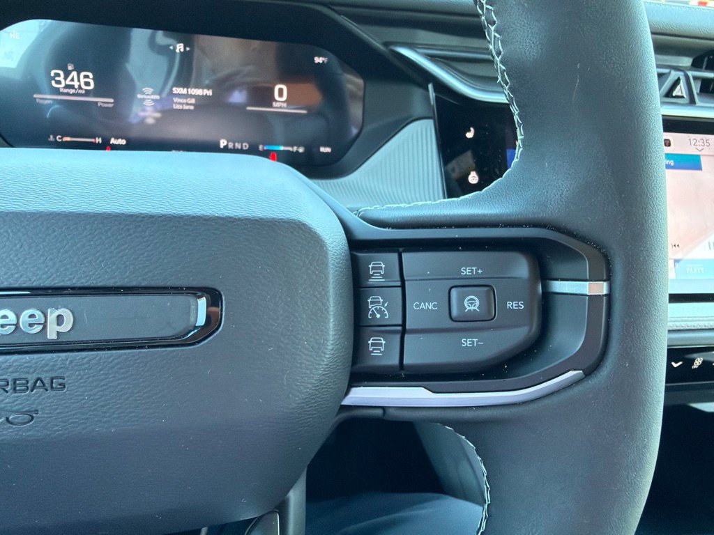 Used 2026 Jeep Cherokee Limited AWD/4WD image 8