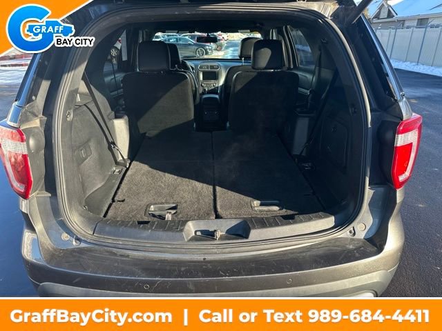 Used 2017 Ford Explorer XLT w/ Equipment Group 202A image 22