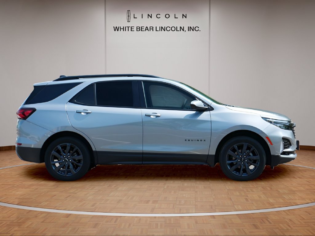 Used 2024 Chevrolet Equinox RS AWD/4WD image 4