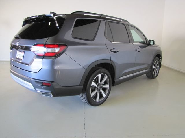 Certified 2025 Honda Pilot Touring image 25