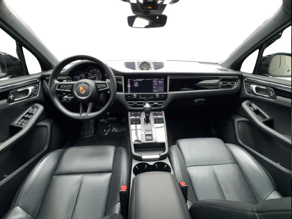 Used 2024 Porsche Macan w/ Premium Plus Package AWD/4WD image 42