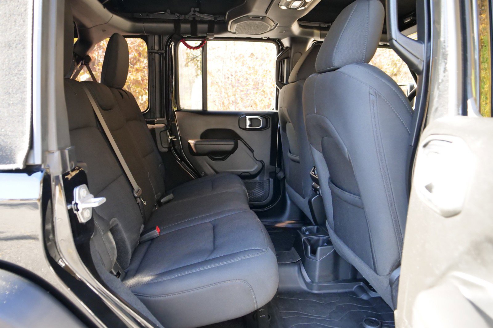 Used 2022 Jeep Wrangler Unlimited Sport image 35