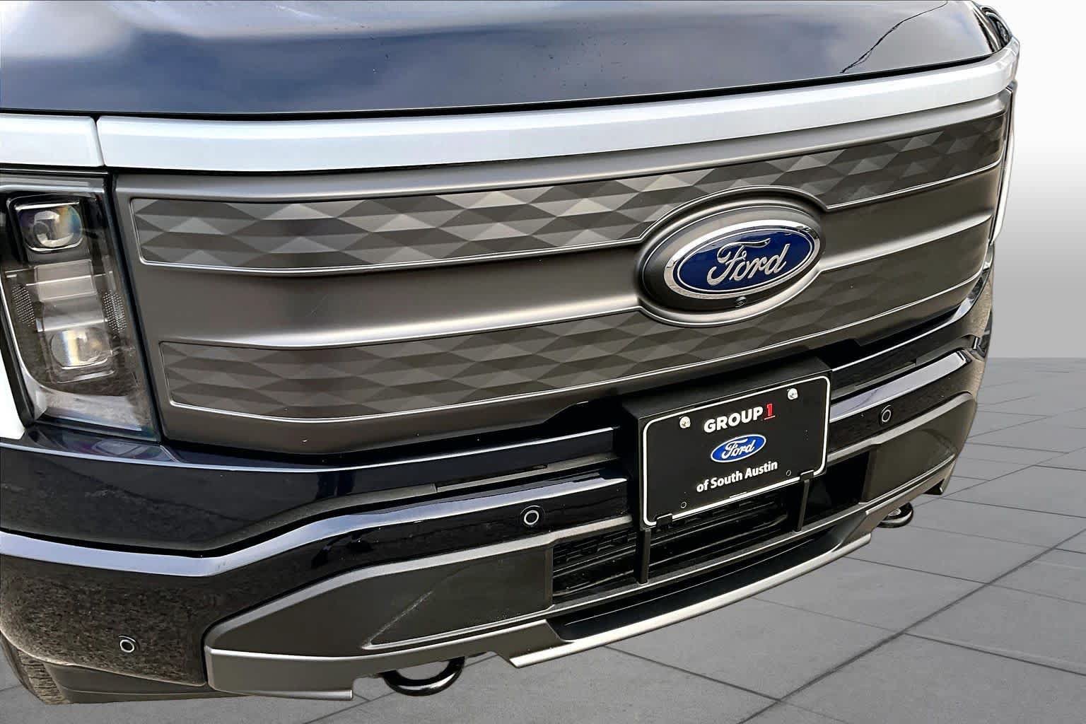 Used 2023 Ford F150 Lightning Lariat AWD/4WD image 29