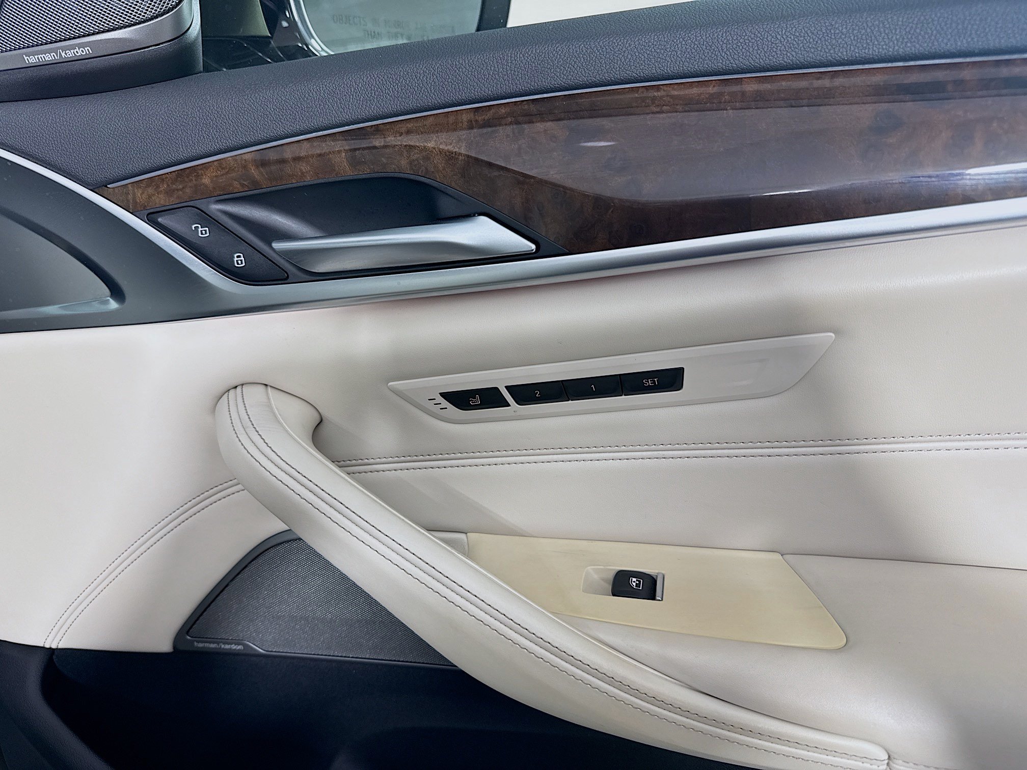 Used 2018 BMW 540i w/ Luxury Seating Package RWD image 31