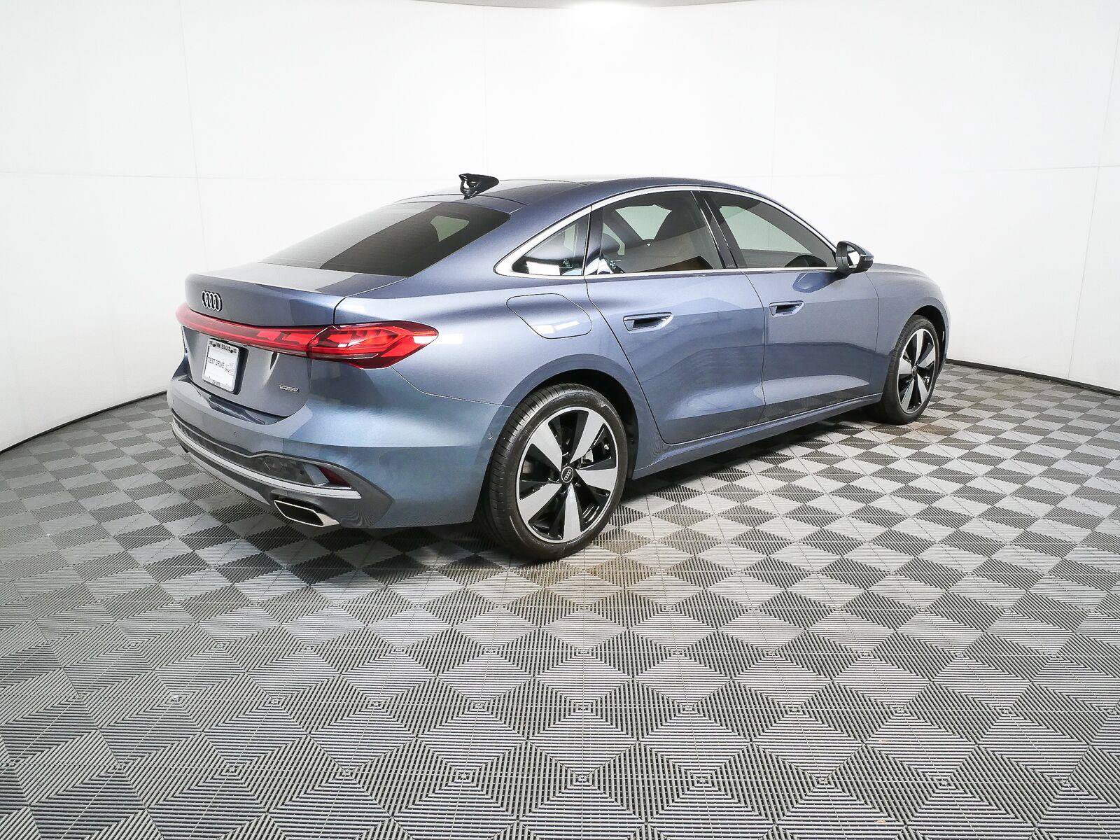 Used 2025 Audi A5 2.0T Prestige w/ 19" Wheel Package AWD/4WD image 3