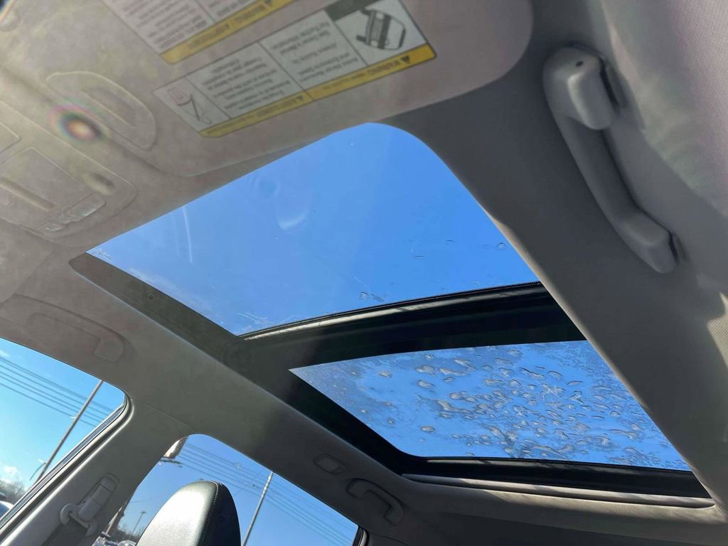 Used 2017 Nissan Rogue SL w/ SL Premium Package image 24