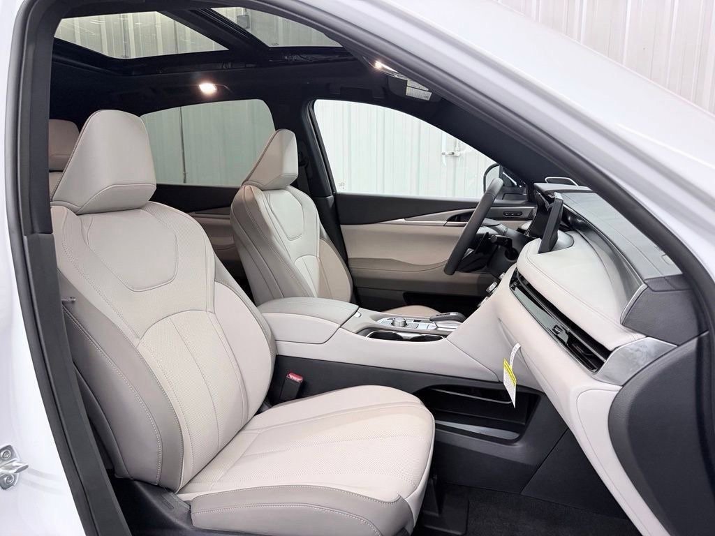 New 2027 INFINITI QX65 Luxe w/ Cargo Package AWD/4WD image 44