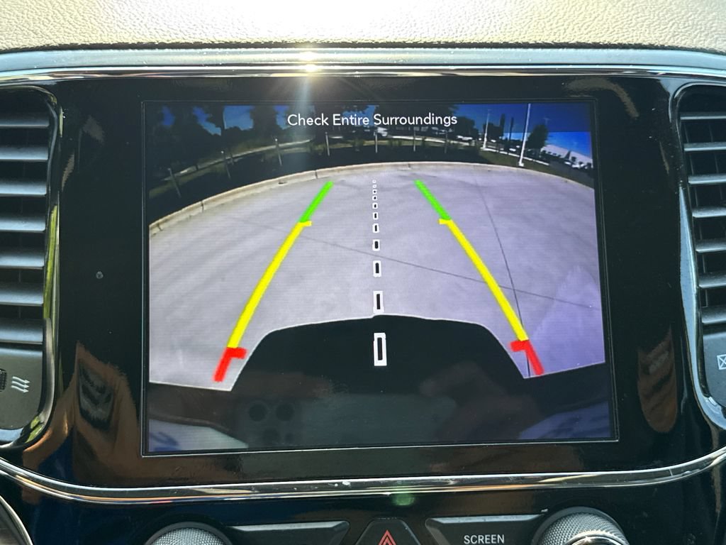 Used 2019 Jeep Grand Cherokee Laredo w/ Laredo X Package RWD image 26